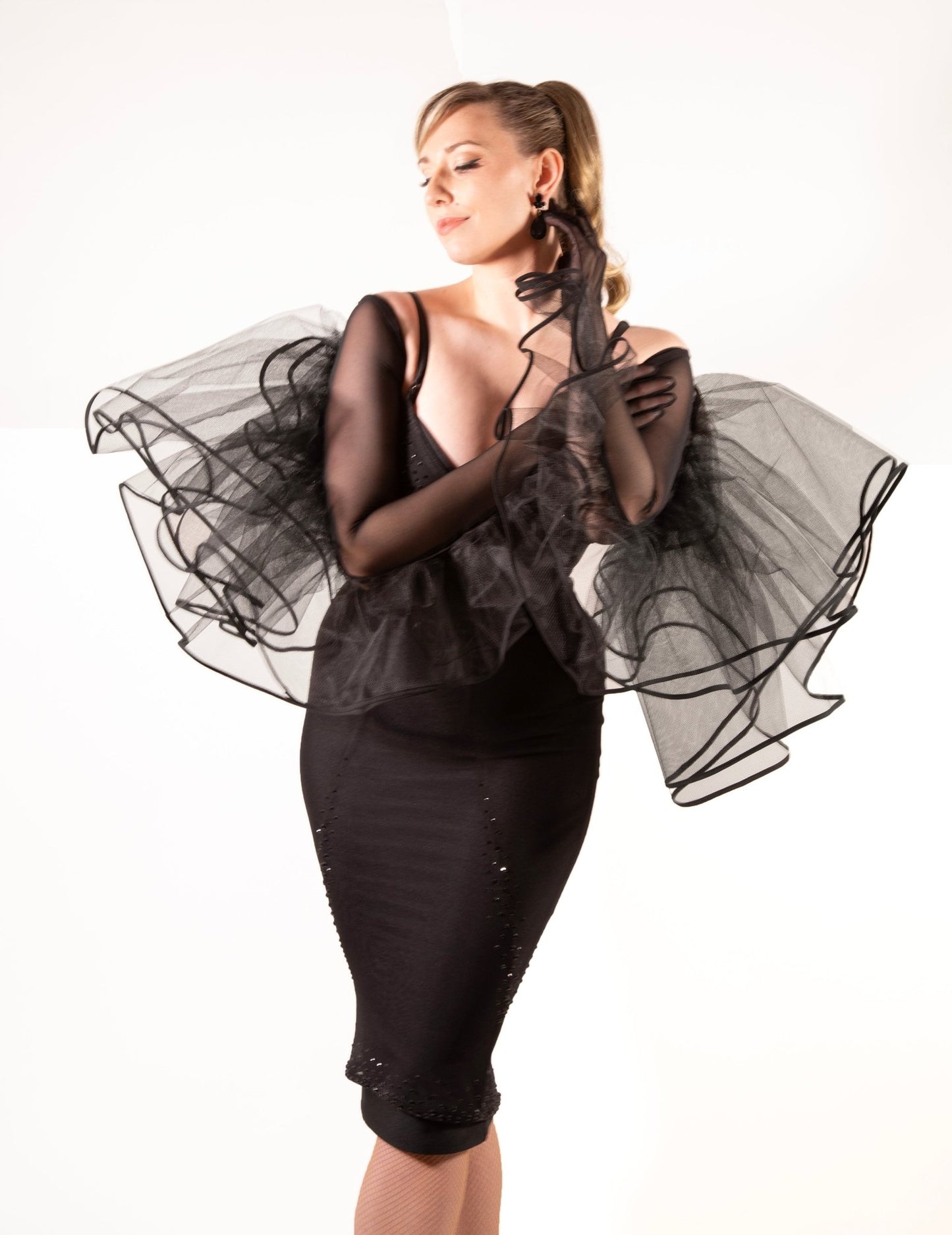 Ruffle Opera Gloves - Garo Sparo